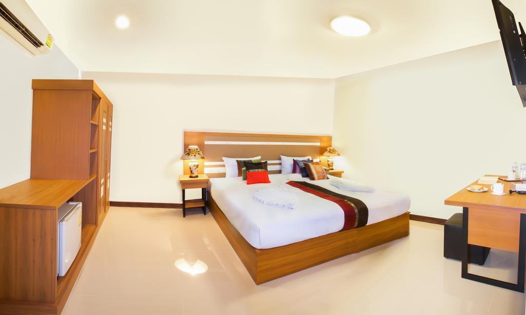 Patong Pool House Lejlighedshotel Værelse billede