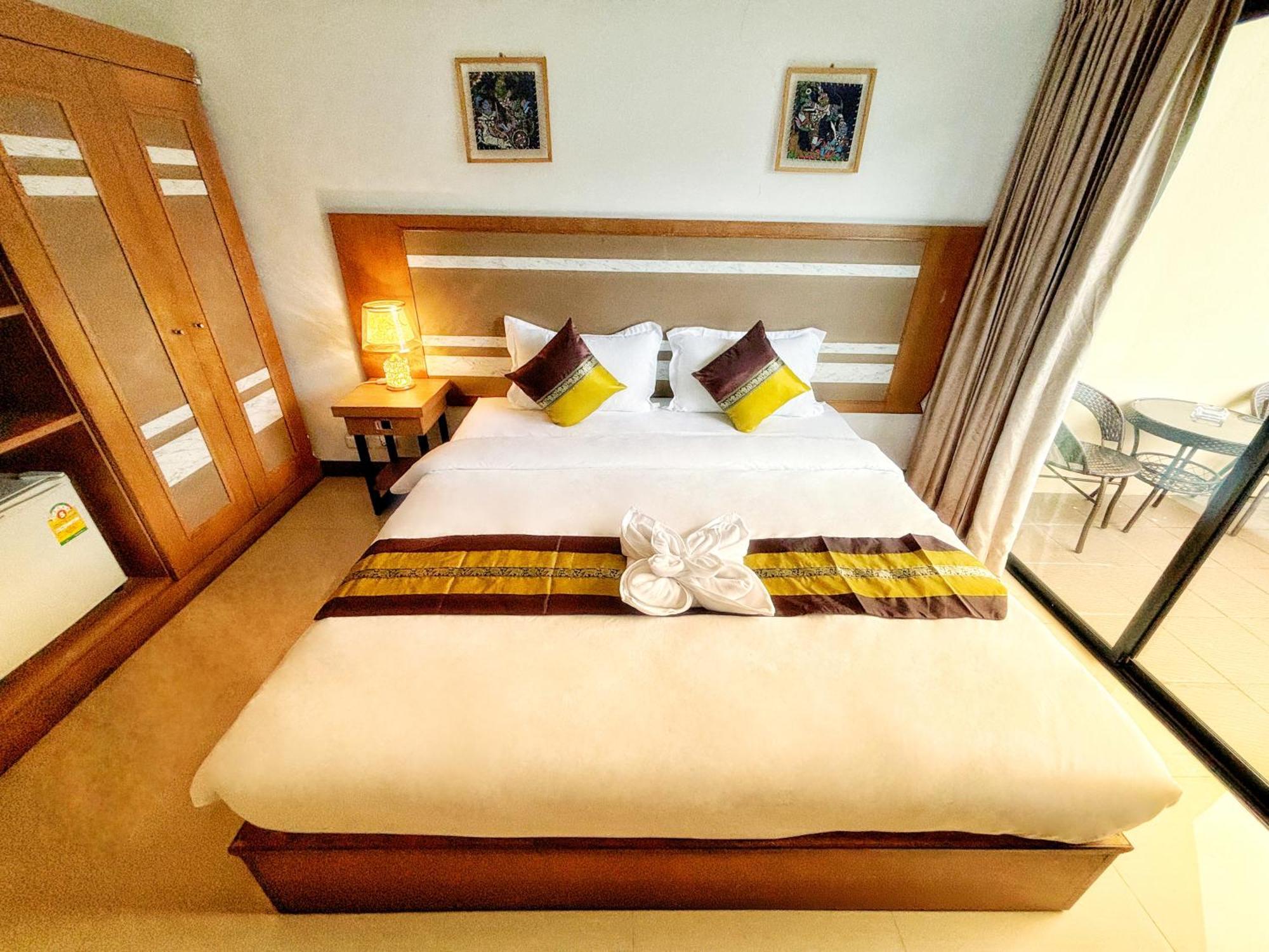 Patong Pool House Lejlighedshotel Eksteriør billede