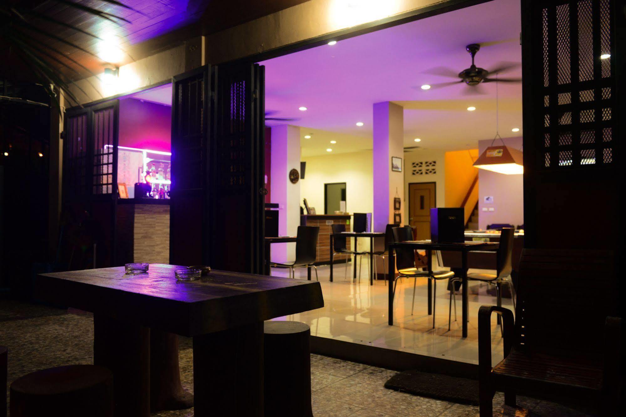 Patong Pool House Lejlighedshotel Eksteriør billede